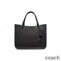 Coach Tyler Carryall 28 aus Kieselleder in Schwarz