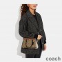 Coach Mini Darcie Tragetasche aus charakteristischem Canvas in Braun