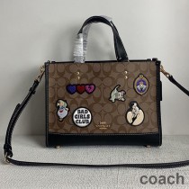 Coach Dempsey Carryall i Signature Canvas med Disney Patches Khaki