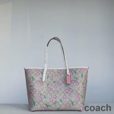 Coach City Tote i signaturlærred med hjertekirsebærprint Khaki/Pink