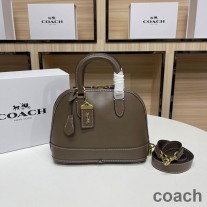 Coach Revel Bag 24 in 글러브탄 가죽 토프