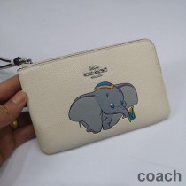Torebka Coach Corner Zip Wristlet ze skóry Pebble z motywem Disney Dumbo White