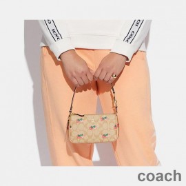 Portfel Coach Nolita Wristlet 19 w kolorze Signature Canvas z nadrukiem truskawkowym w kolorze khaki
